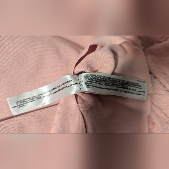 Zara Puff Sleeve Top - Picture 10 of 10